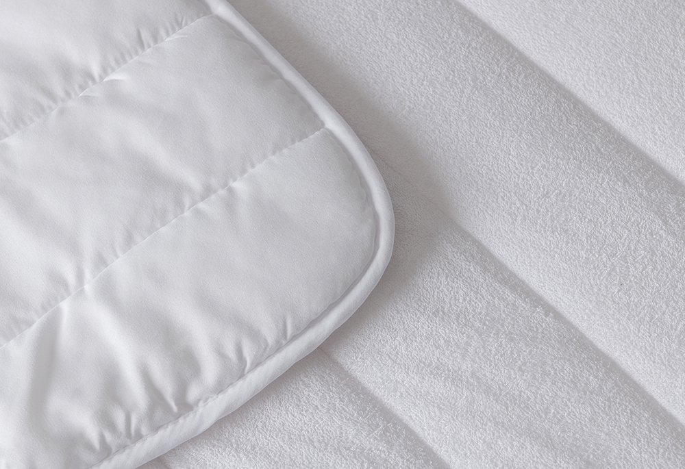 MOTION ANTI STAUBMILBEN gestepptes Unterbett