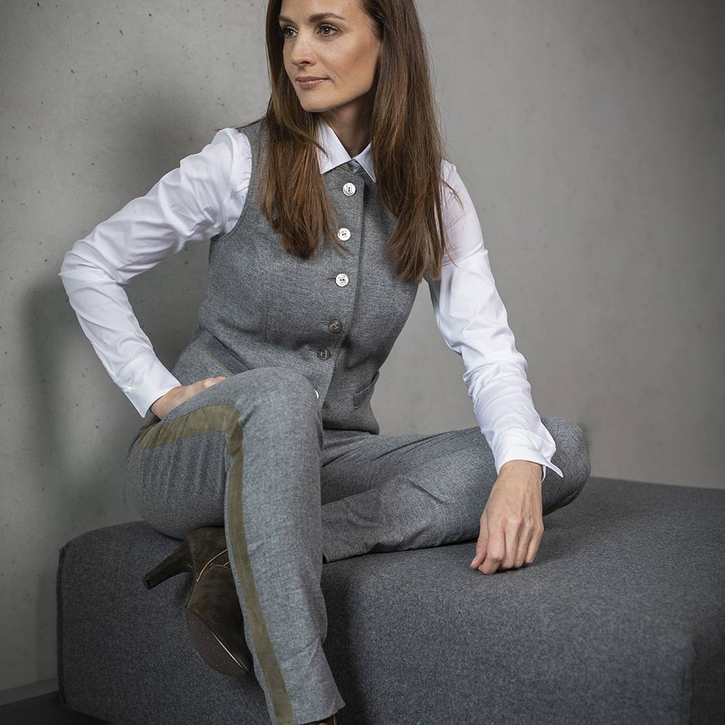 HO-Gisela NeuchatellS